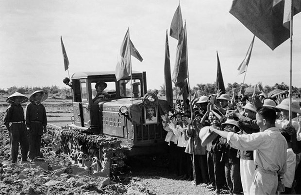 Quan điểm của Chủ tịch Hồ Chí Minh về hợp tác xã nông nghiệp và sự vận dụng phát triển lý luận của đảng trong thời kỳ đổi mới